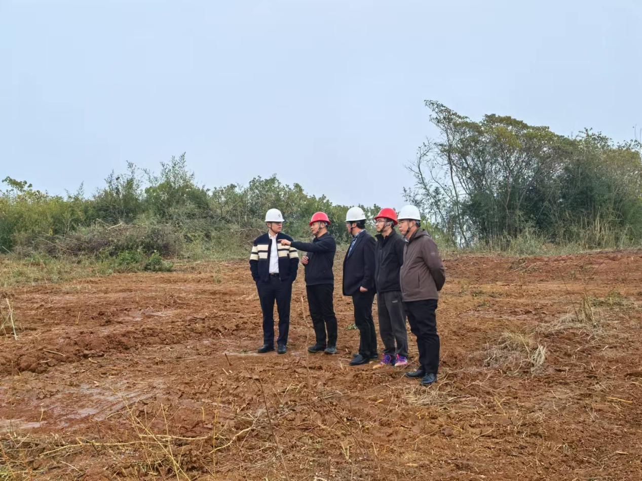 公司領(lǐng)導(dǎo)深入項(xiàng)目現(xiàn)場(chǎng)一線調(diào)研